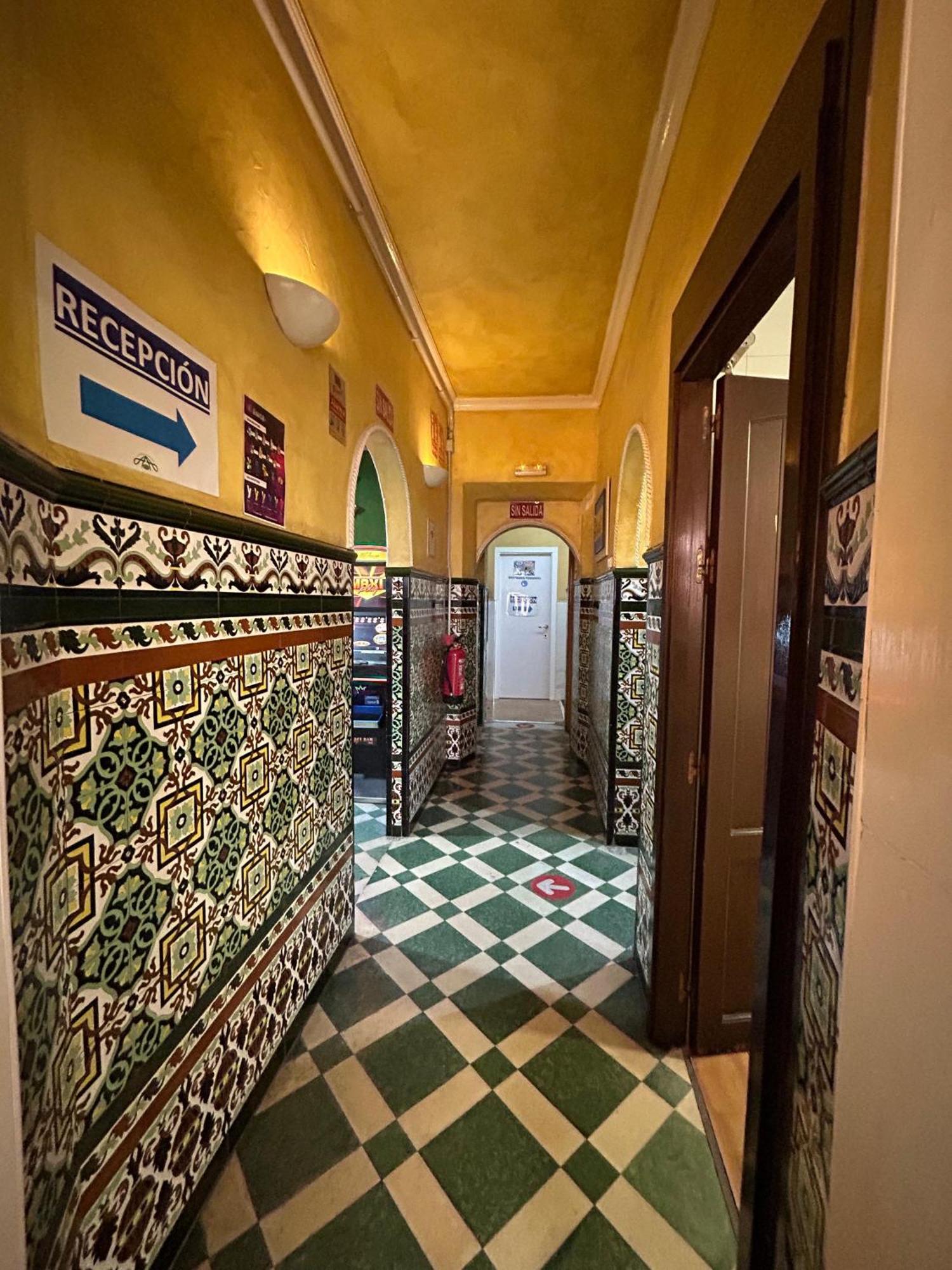 Avenida Andalucia Pensión *